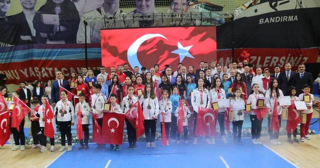 Muğla da başarılı sporculara ödül yağdı Muğla Haberleri