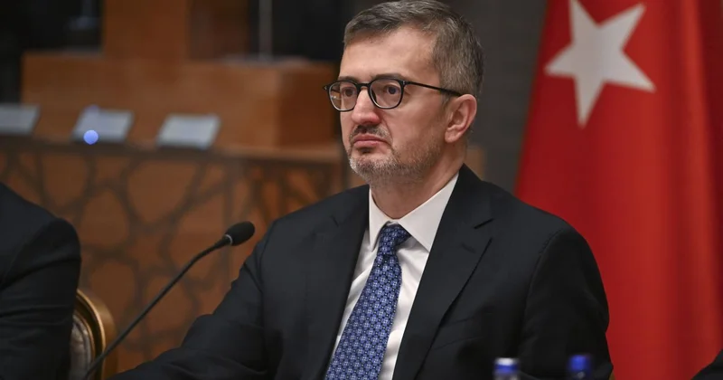 Burhanettin Duran: İsrailli bakanın, aktivistlere yönelik barbarlığı tarihin karanlık sayfalarında yerini almıştır