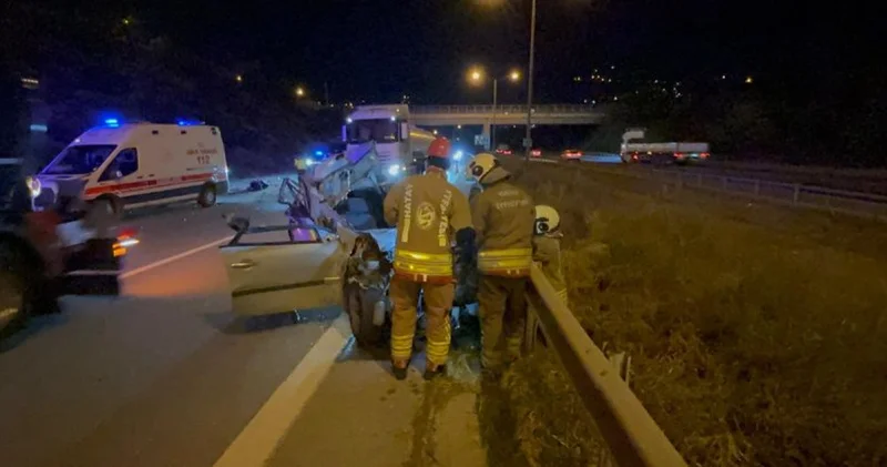 İskenderun da TIR a çarpan otomobildeki genç kız öldü Son dakika haberleri