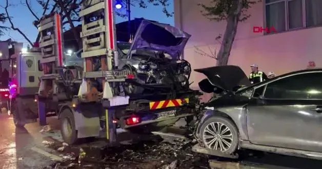 İstanbul un en işlek noktasında korkunç kaza: Betül öldü, arkadaşları ağır yaralı!