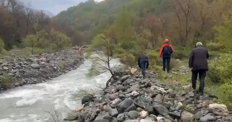 Mersin de korku dolu anlar: Köprüden düşen kadın akıntıya kapıldı