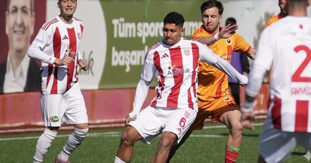 Ayvalıkgücü nün dinamosu Emirhan ın hayali gerçek oldu Ayvalıkgücü Belediyespor un genç yıldızı ay yıldızlı formaya bir adım daha yaklaştı Balıkesir Haberleri