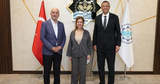 Prof. Dr. Mehmet Kılıç: Aile, geleceğin şekillenmesidir ALKÜ de aile ve eş seçimi konuşuldu Antalya Haberleri