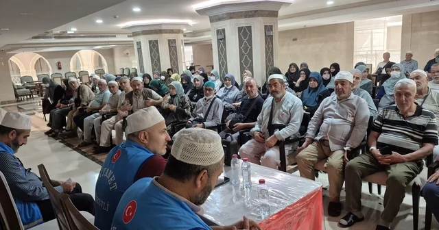 Erzincanlı hacı adaylarına Arafat vakfesi eğitimi Erzincan Haberleri