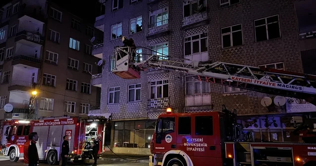 Kayseri de 4 katlı binanın bodrumunda yangın Kayseri Haberleri