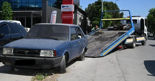 Manisa nın sokakları atıl ve hurda araçlardan temizleniyor Manisa Haberleri