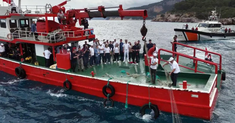Antalya da hayalet ağ temizliği yapıldı