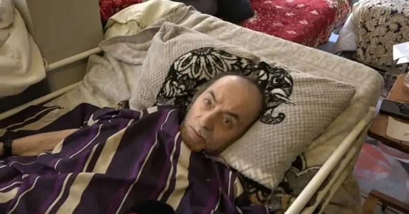 Yok böyle vefa: Beyin kanaması geçiren eski eşine bakıyor