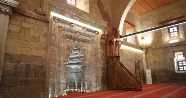 Niğde nin tarihi mirası Sungurbey Camii nde restorasyon tamamlandı Niğde Haberleri