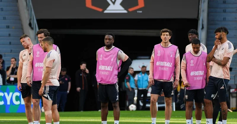 Aston Villa, Avrupa Ligi finali öncesi kurala takıldı! Forması değişecek Sözcü Gazetesi