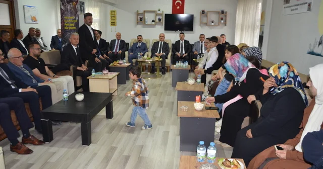 Muş ta kütüphane ve aile destek merkezi açıldı Muş Haberleri