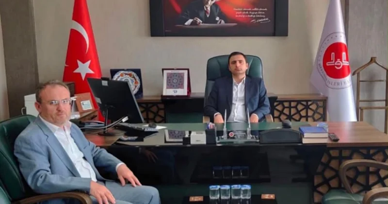 Daha Stajyerken Müftünün Makamına Oturdu: Vali Olduğunda Neler Yapacağını Düşünmek Bile İstemiyoruz