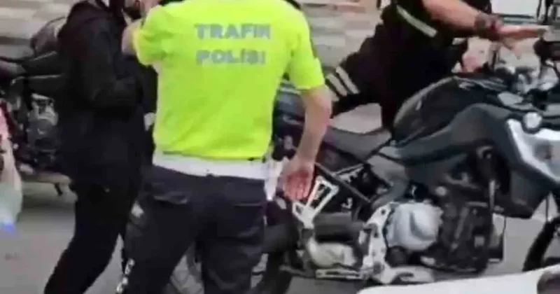 Trabzon’da YKS’ye yetişemeyen adayların yardımına polis ekipleri koştu