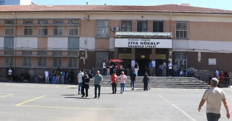 YKS yolunda kaza yaptı, imdadına polis ekipleri yetişti