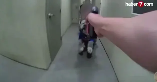 ABD Polisi üzerine saldıran köpeği vurdu! Olayın görüntüleri yayınlandı