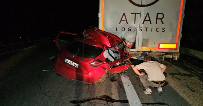 TIR a arkadan çarpan otomobilin sürücüsü öldü