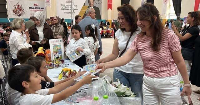 MEB öncülüğündeki proje ile minik yazarlar, imza günü düzenledi Zonguldak Haberleri Habertürk Yerel Haberler