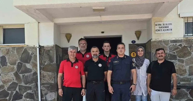 İZAKUT’tan Çandarlı Jandarma’ya anlamlı ziyaret