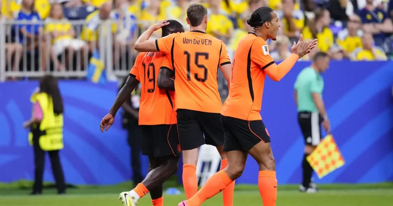 Tam 6 gol atıldı! Hollanda, İsveç i ezdi geçti