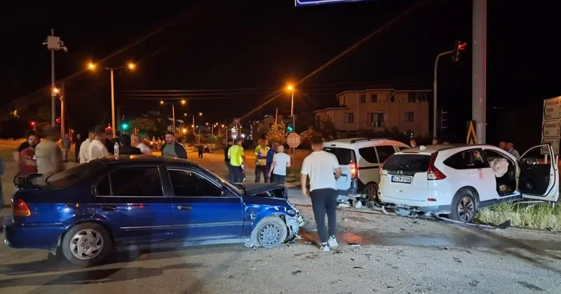 Tokat’ta zincirleme trafik kazası: 5 yaralı