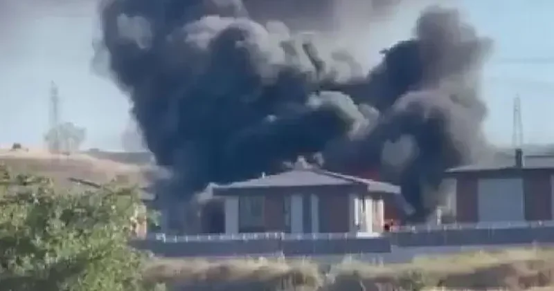 Tuzla da villada çıkan yangın itfaiye tarafından söndürüldü