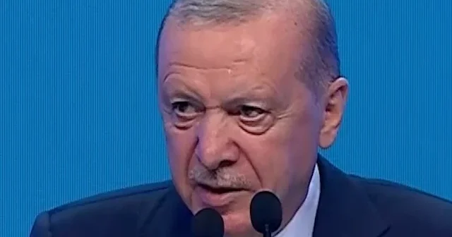 Cumhurbaşkanı Erdoğan dan CHP ye tepki: Gençleri siyasi ikbal kavgalarına meze yaptırmayacağız VİDEO İZLE