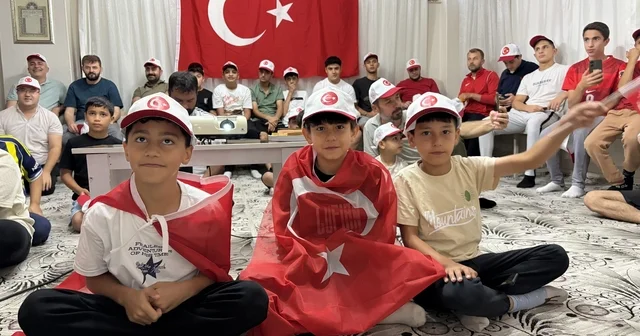 Sabah namazında buluştular, Dünya Kupası heyecanını camide yaşadılar Osmaniye Haberleri Habertürk Yerel Haberler