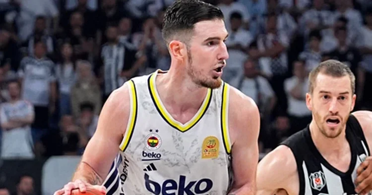 Nando de Colo dan veda sözleri: Basketbolun içinde kalmak istiyorum!