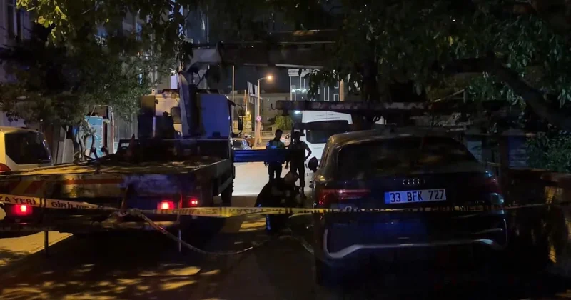 Ev sahibi camdan bakınca şoke oldu! Şüpheli araç ekipleri harekete geçirdi Sözcü Gazetesi
