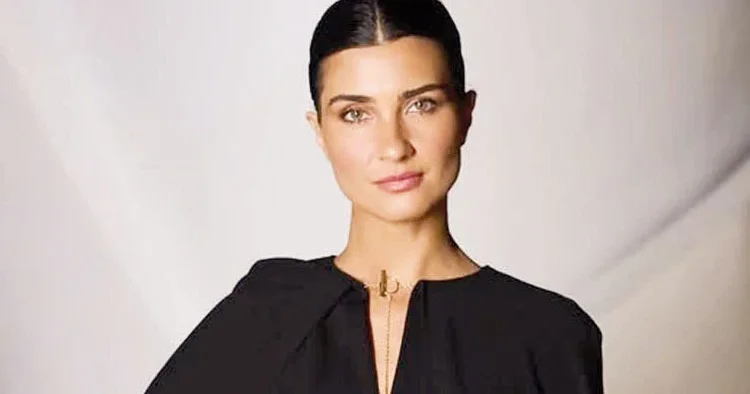 Tuba Büyüküstün Çin de parladı