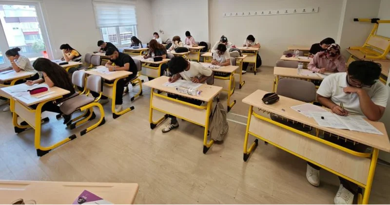 Son dakika YKS: YKS sınavı saat kaçta? İlk oturum Temel Yeterlilik Testi