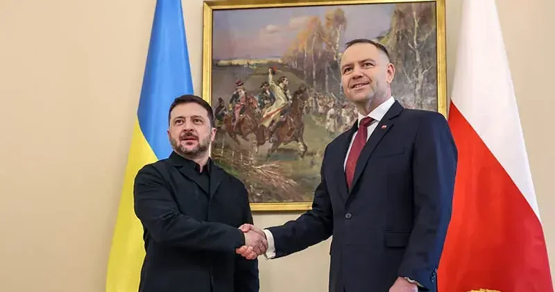 Polonya Cumhurbaşkanı Nawrocki, Zelenskiy nin Beyaz Kartal nişanını geri aldı