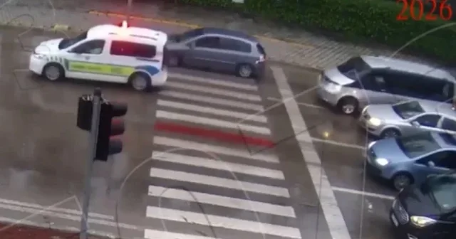 Afyonkarahisar’da burnuna yabancı cisim kaçan 4 yaşındaki çocuğun imdadına polis yetişti VİDEO İZLE