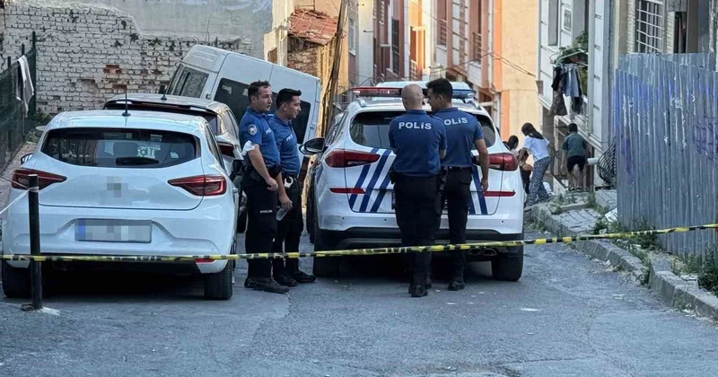 Evden gelen kötü koku acı gerçeği ortaya çıkardı, 25 yaşındaki genç ölü bulundu