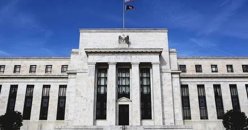 Fed tutanakları: Enflasyon düşmezse faiz artışı gerekebilir