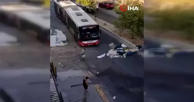 Buca da isimler değişti tablo değişmedi: Çileden çıkan vatandaş çöpleri yola saçtı