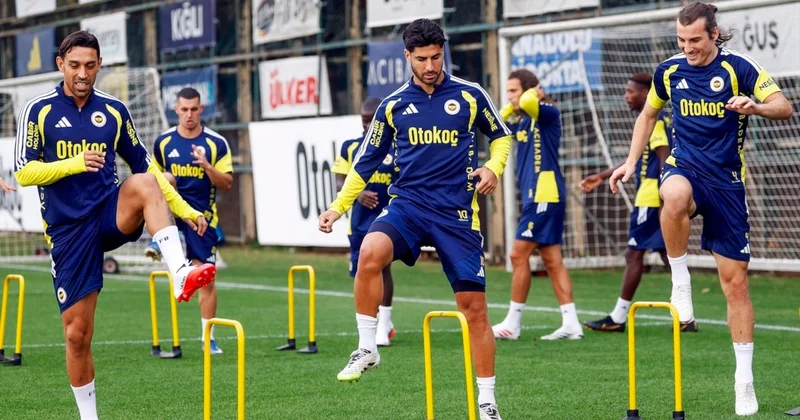 Fenerbahçe de bu ayrılık beklenmiyordu! Milli futbolcuya kendine kulüp bul mesajı Sözcü Gazetesi