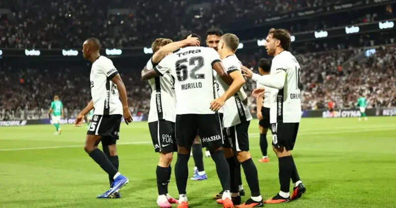 Dolmabahçe de şov gecesi! Beşiktaş farka koştu