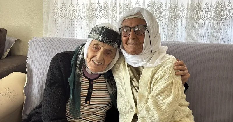 Zonguldak ın çınarları Safiye ve Şerife nine bir asrı geride bıraktı