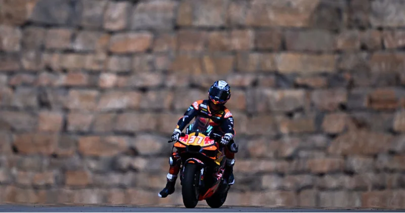 MotoGP Avusturya GP sinde kazanan Pedro Acosta!
