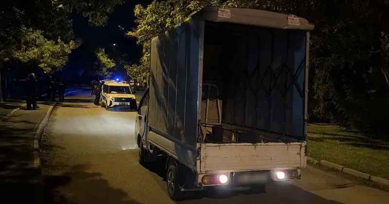 Eskişehir de hareket halindeki kamyonetten atlayan kadın yaralandı