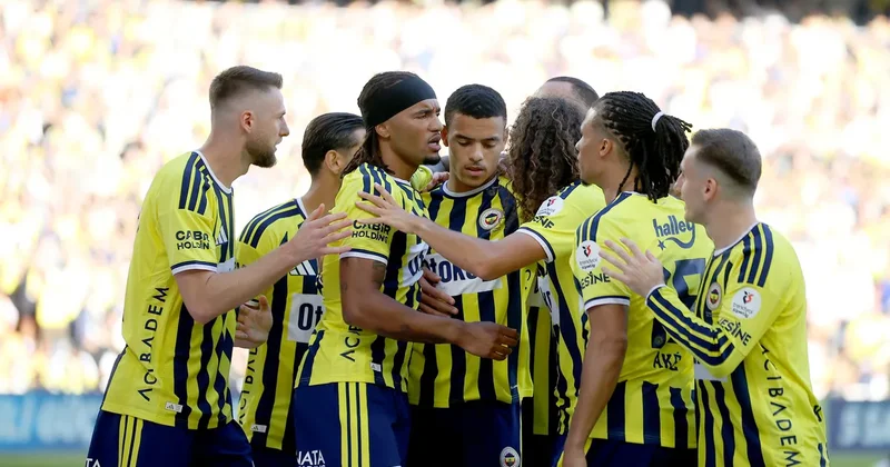Fenerbahçe, 2 sezon sonra ilk yarıda 5 gol attı