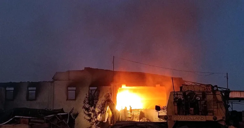 Tekirdağ da geri dönüşüm tesisinde yangın Sözcü Gazetesi
