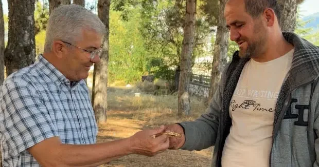 Konya haberleri Konya da dürüstlük hikâyesi: 5 ay önce kaybettiği 3 altın bilezik ona geri döndü 20 Eylül 2026