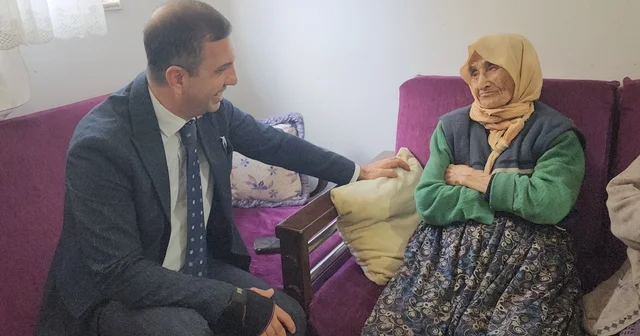 Suluova Kaymakamı Gürçam, yaşlıları ziyaret ediyor Amasya Haberleri