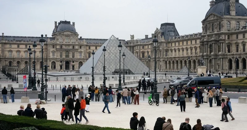 Dünya şokta: Paris in göbeğinde 7 dakikada Louvre u soydular! Akıllara durgunluk verecek detaylar ve İçişleri Bakanı ndan itiraf gibi sözler