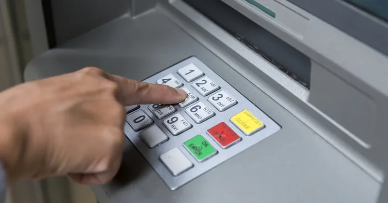 ATM deki sarı tuşun asıl amacı buymuş Sözcü Gazetesi
