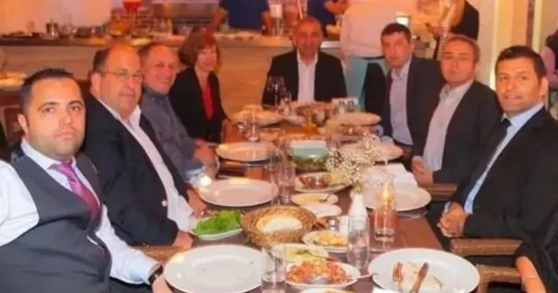O fotoğrafın başındaki ve sonundaki buluştu Sözcü Gazetesi