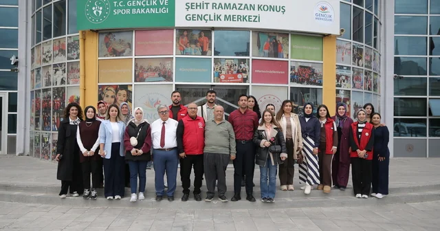 Niğde de gazetecilere kentteki gençlik faaliyetleri hakkında bilgi verildi Niğde Haberleri