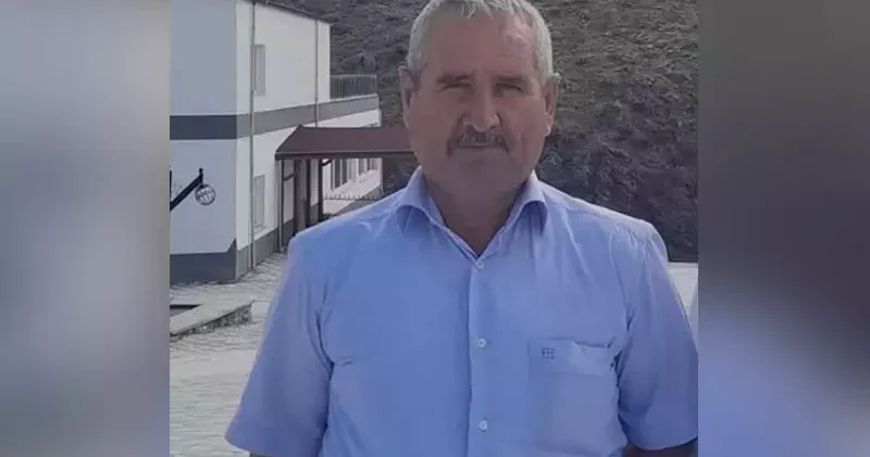 Bahçesindeki kuru otları yakarken fenalaşıp düştüğü alevlerin arasında kalıp öldü